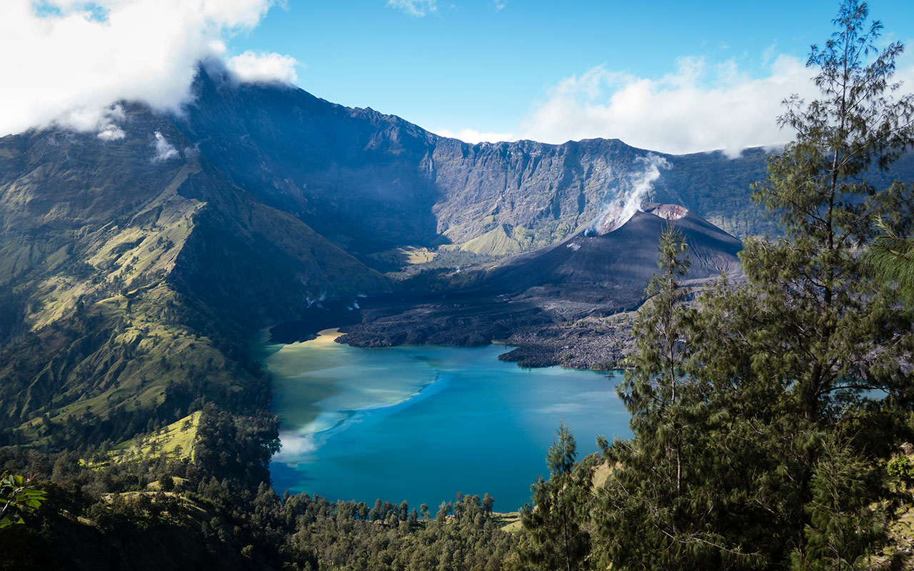 Mont Rinjani  sur Lombok en Indon sie Indonesia Roads