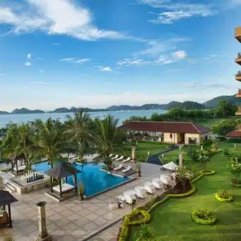 The Jayakarta Suites